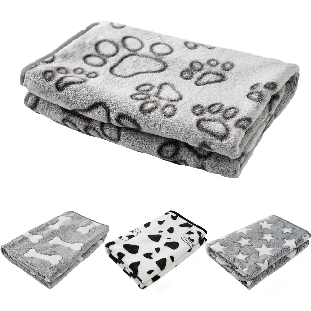 Plush Blanket - Warm Sleeping Blanket for Dogs & Cats.