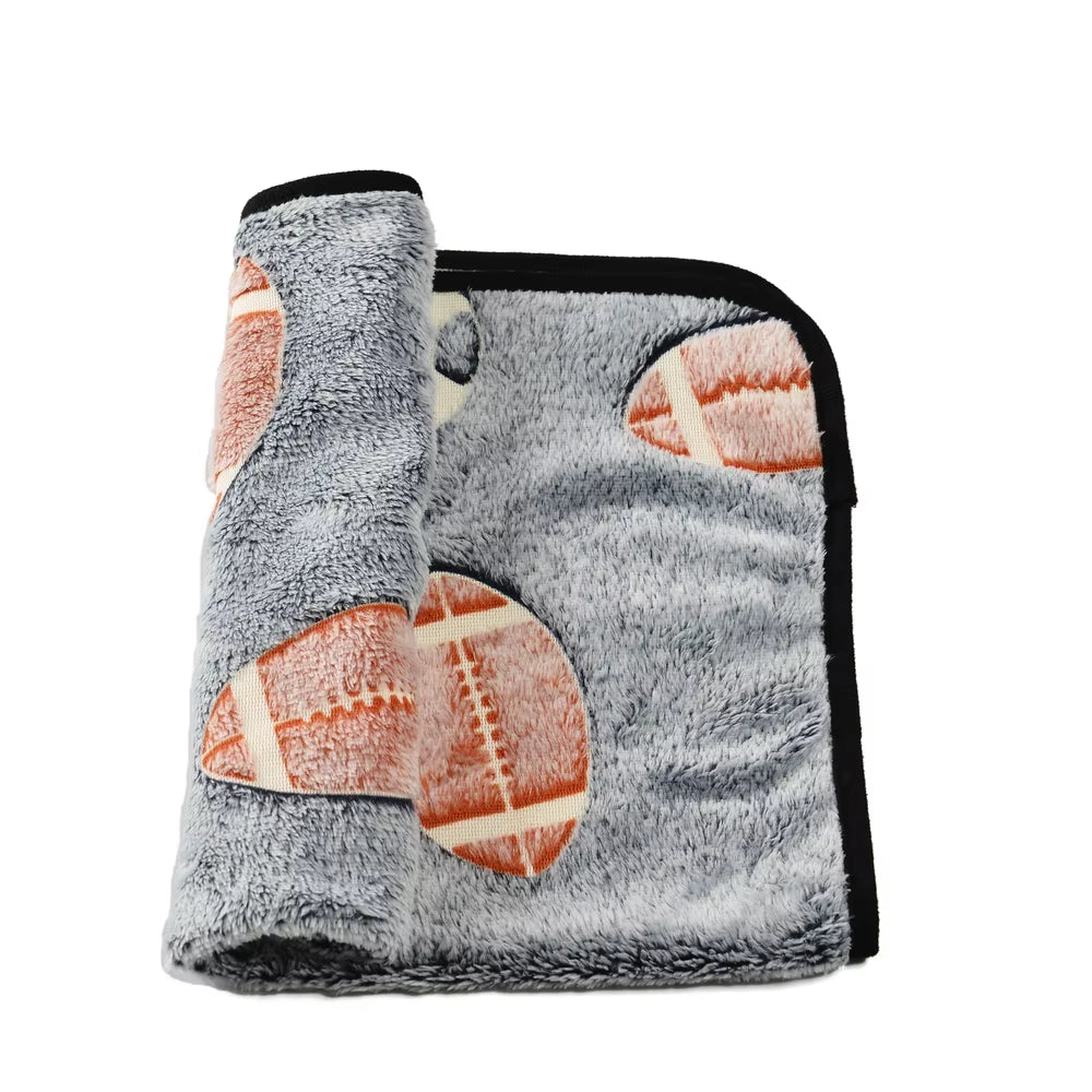 Plush Blanket - Warm Sleeping Blanket for Dogs & Cats.